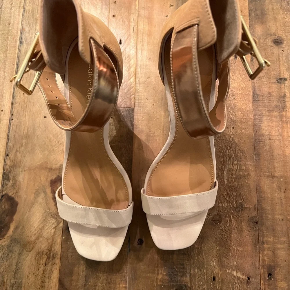 Calvin Heels In Box - Picture 7 of 7